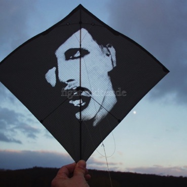 fighter kite Marilyn Manson